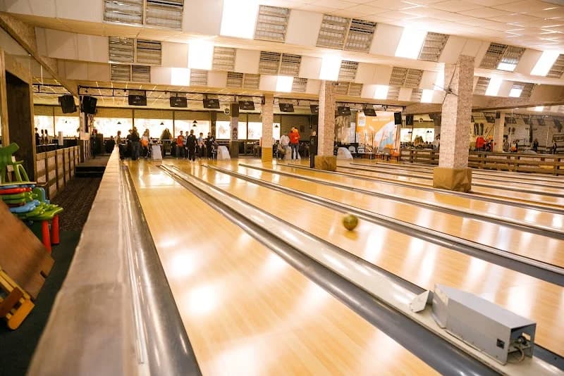 Django Club Bowling — Бельцы — фото 1
