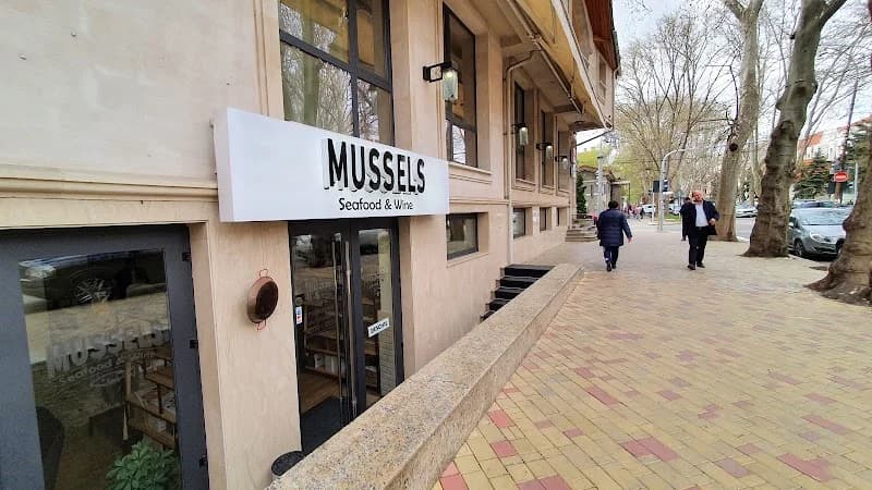 Mussels Seafood & Wine — Кишинёв — фото 1