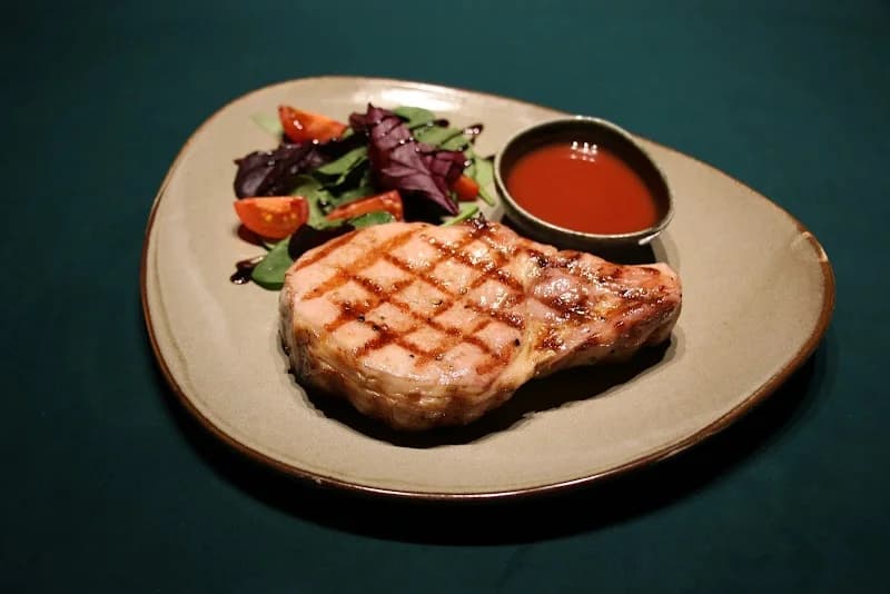 MAD MEAT Resto Bar — Кишинёв — фото 1