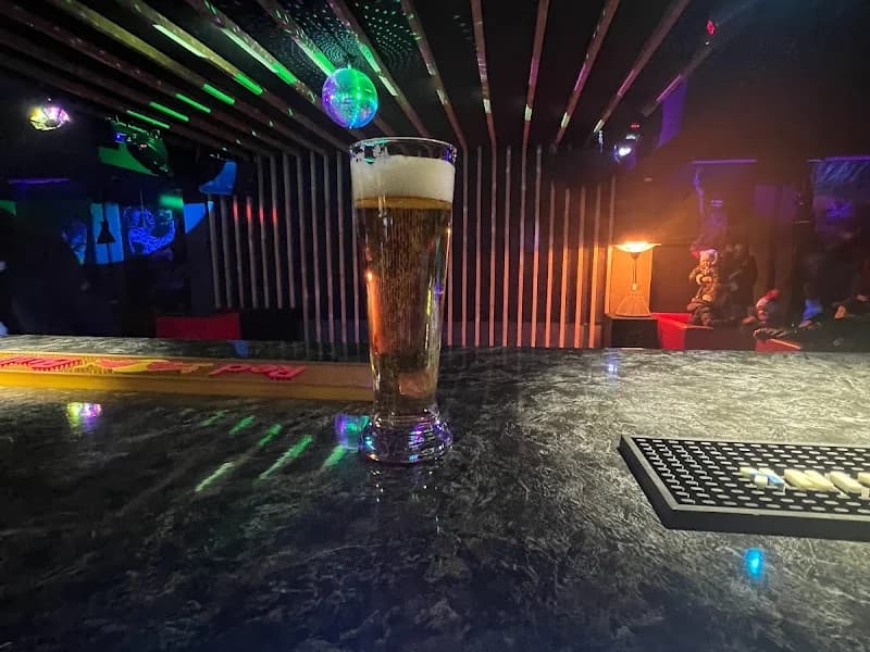 NO LIMIT NIGHT CLUB — Кишинёв — фото 1