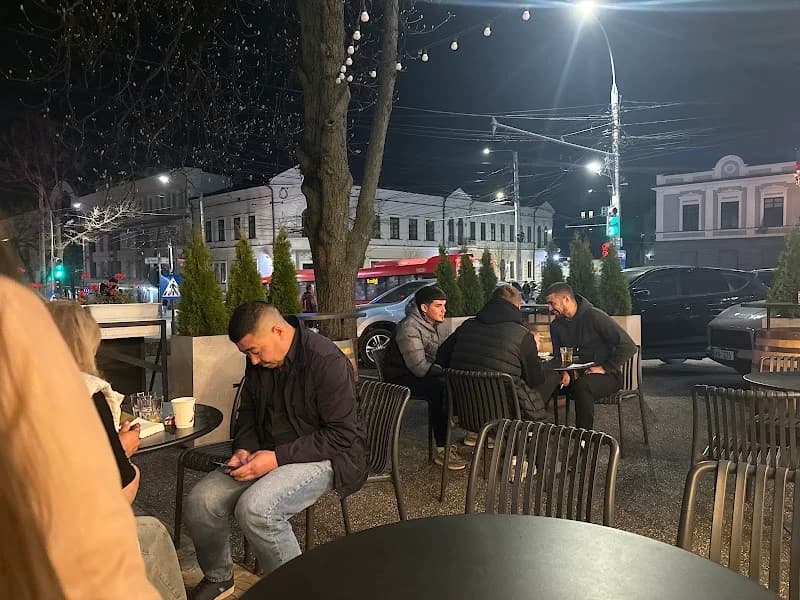 TONIGHT CITY CAFE — Кишинёв — фото 1