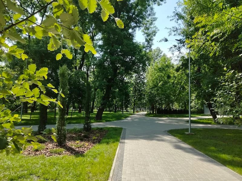 Парк "Куза Водэ" — Кишинёв — фото 1